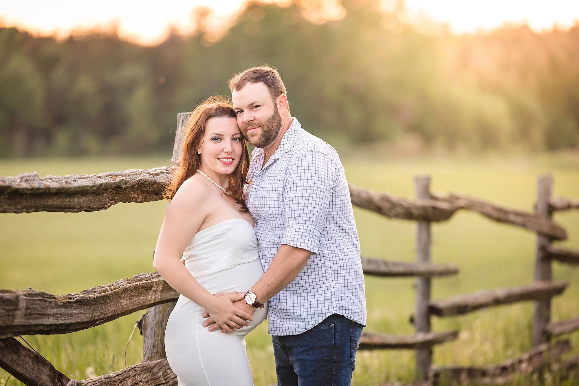 Maternity-Photographer-Kawarthas-Outdoors