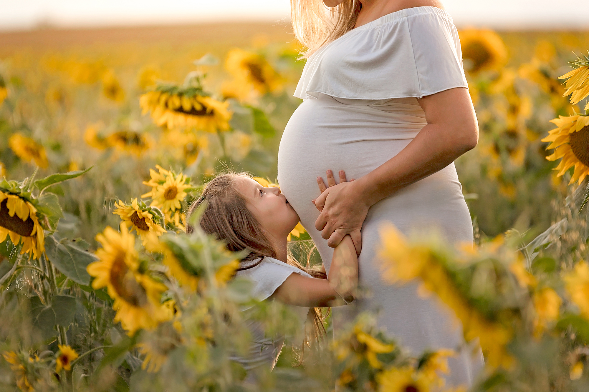 Maternity-Photographer-SunFlower