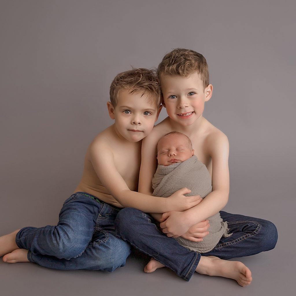 newborn-family